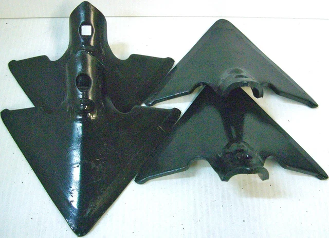 LOT OF4 Danish Sweep Single Hole 4 7” 1/4" Thick 7/16" Square Hole Cultivator