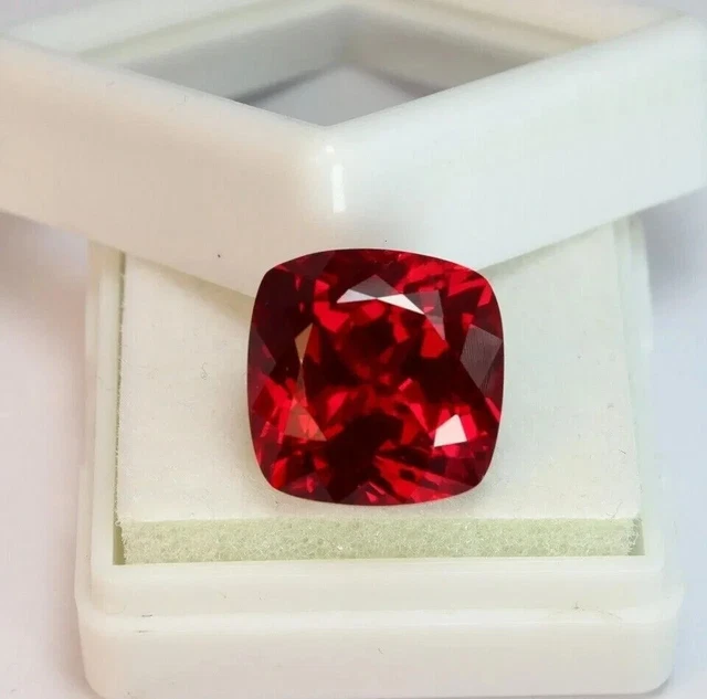 Pierre précieuse naturelle certifiée pigeon de Birmanie rubis rouge