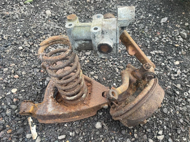 AUSTIN A30 A35 Hub Upright Steering Box Damper Unit Used Rusty For ...