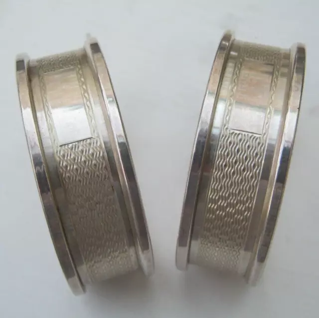 Anello tovagliolo Birmingham 1981 Coppia Di Motore Argento Sterling Trasformato _ Regalo di Nozze