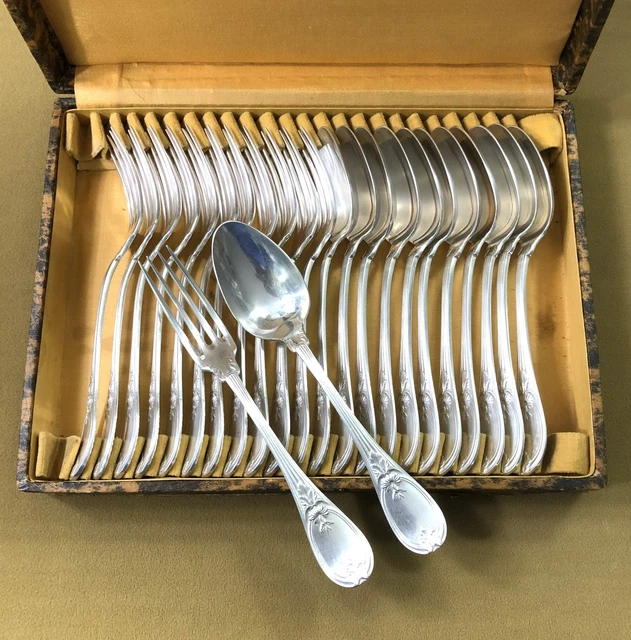 Ensemble 48 couverts 12 personnes en métal argenté avec boîte de rangement Infini