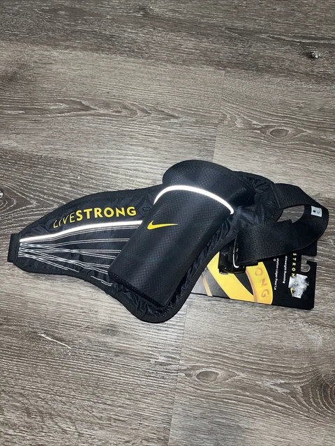 NIKE Livestrong Running Hydration WaistPack 1 Bottle 16oz Varsity Maize/Black