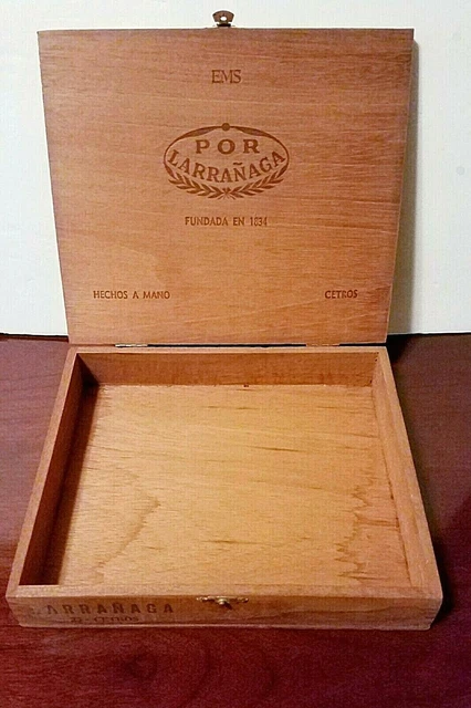 Wooden Cigar Box Por Larranaga Fundada En 1834 Dominican Republic Hand Made In L
