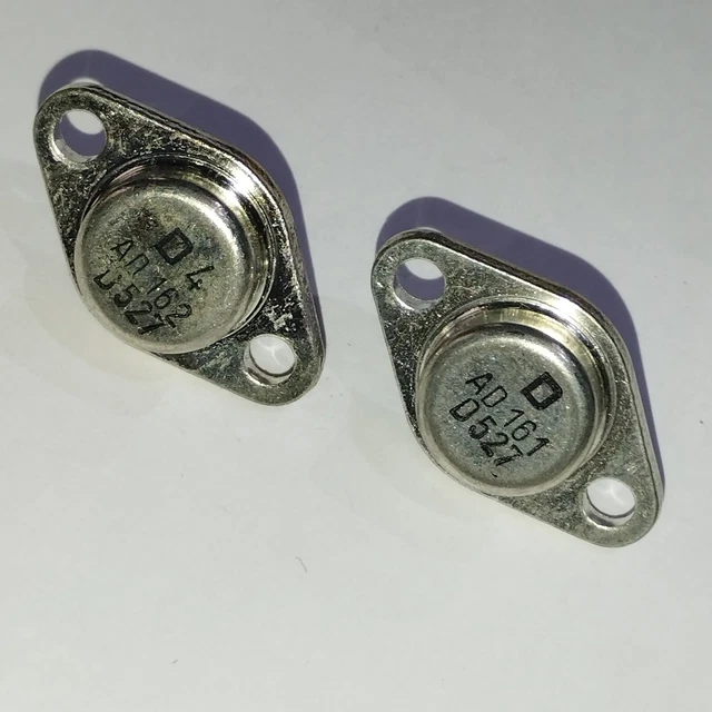 Lot De 2 Transistors MC78M24CT - NOS (New Old Stock) - Marque Motorola/RTC - Neuf Ancien Stock