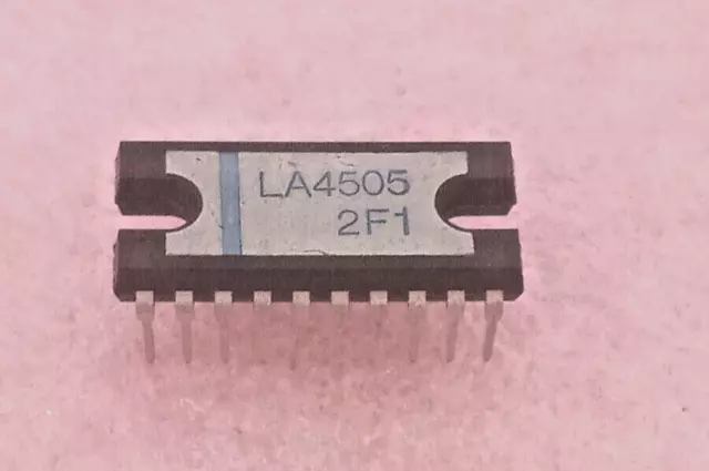1pcs LA4505  Power Audio Amplifier 2x8,5W DIP20 SANYO
