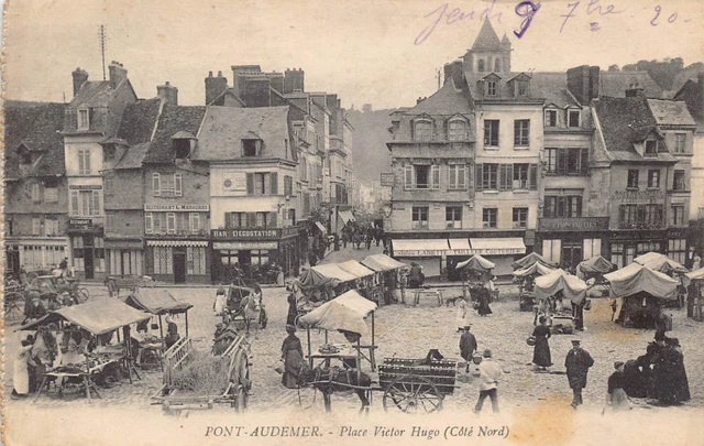 CPA Dept 27 EURE - Pont Audemer Place Victor Hugo Côté Nord Marché