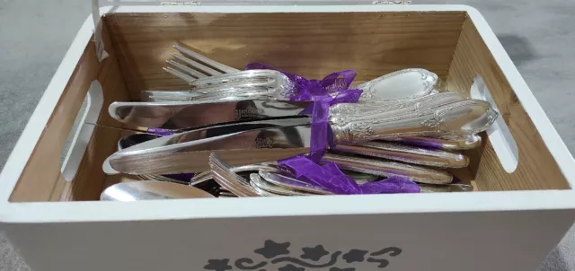 Servizio di posate francesi con scatola
