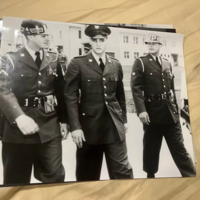 ELVIS MILITARY PHOTO ON KODAK PAPER 8x10