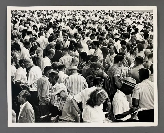 1964 Tropical Park Horse Track Miami FL Opening Day Crowd Vintage Press Photo