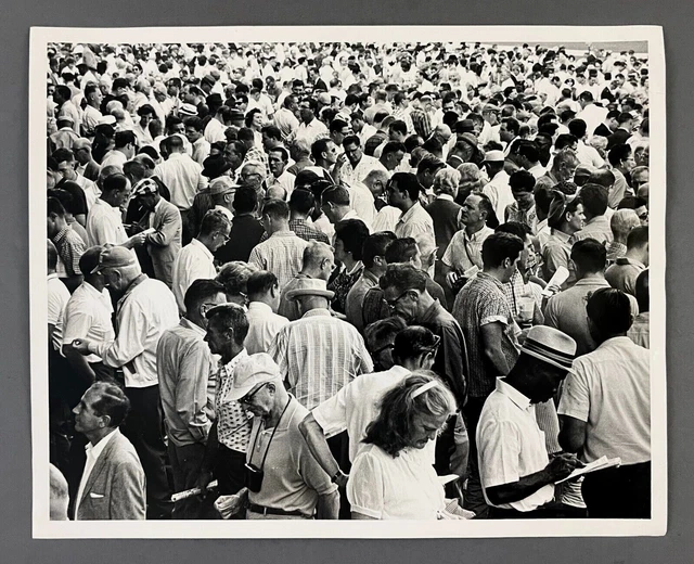 1964 Tropical Park Horse Track Miami FL Opening Day Crowd Vintage Press Photo