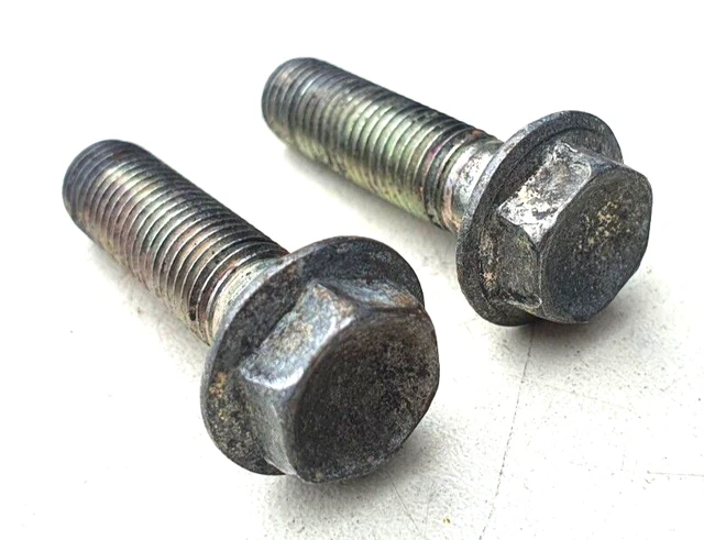 Kawasaki ZX6R Supporto laterale coppia bulloni di montaggio ZX-6R F 1997