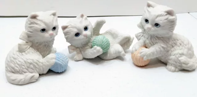 Homco 1410 Kittens & Yarn Porcelain Figurines Lot of 3 White Cats Collectible T7
