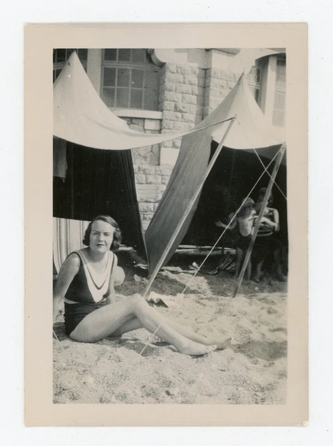 SNAPSHOT ARGENTIQUE PORT Navalo Morbihan aout 1950 famille Gillet plage