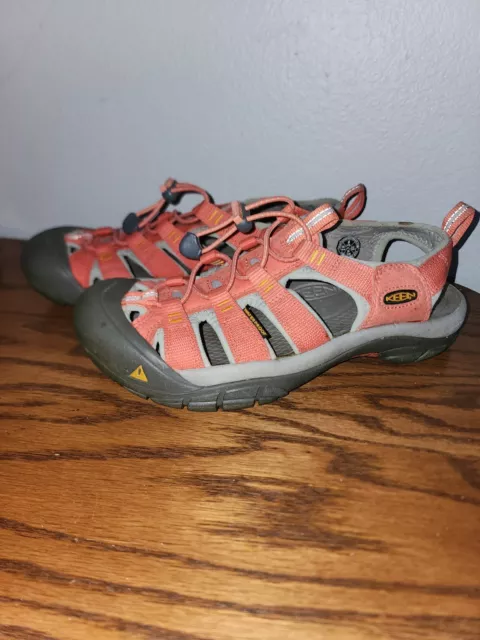 Keen Womens Waterproof Sport Sandals Hiking Sandals Salmon Size 8