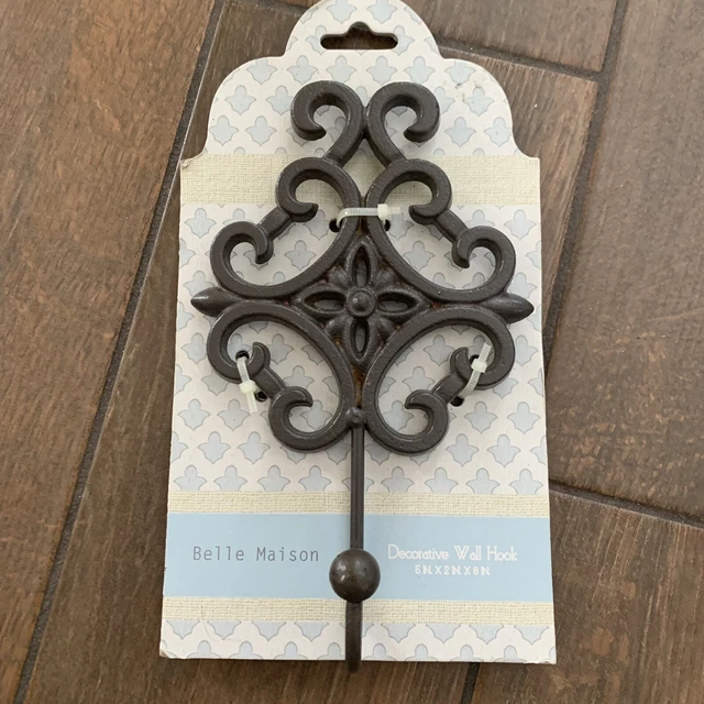 BELLE MAISON DECORATIVE WALL HOOK 5 in x 2 in x 8 in - NEW $11.99