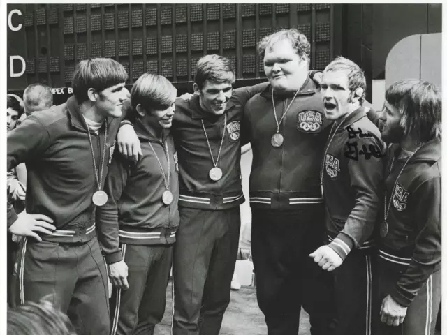 DAN GABLE Signed 8.5 x 11 Photo Signed REPRINT Wrestling FREE SHIPPING