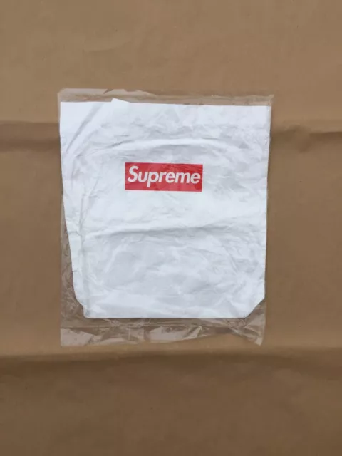 SUPREME PAPER TOTE BAG 2015, Made from Tyvek Paper NEW YORK