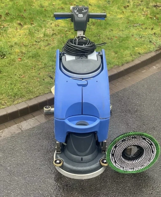 NUMATIC TT3450T INDUSTRIAL Commercial Scrubber drier Floor Cleaner