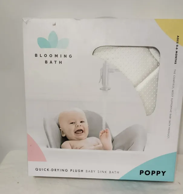 NEW-Blooming Bath Poppy Premium Plush Spa Baby Bathtub Seat for Sink 0-6 Months