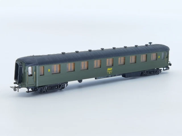 Voiture SNCF SMCF HO 486 - Grande Banlieue 2e Classe Fumeurs - Kit à Assembler Neuf