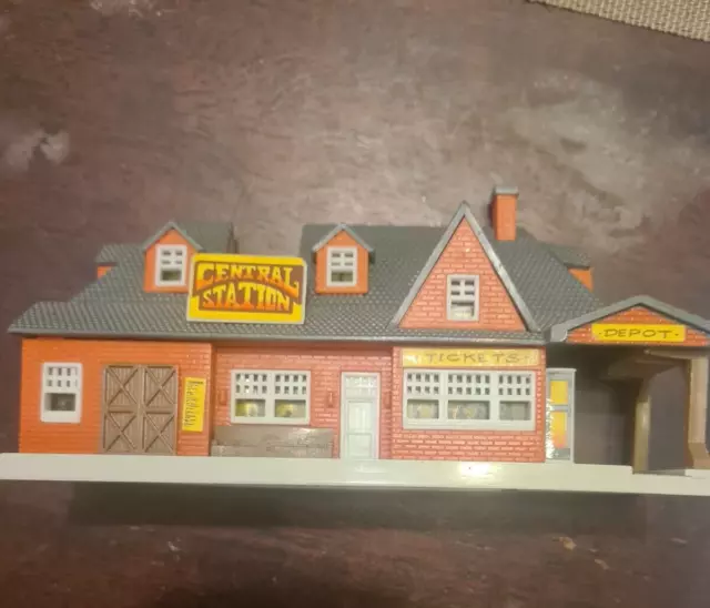 Lewis Galoob Toys Inc 1989 Central Station Micro Machines, Rare!