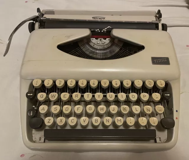 Máquina de Escribir Vintage Adler Tippa Con Estuche Años 60