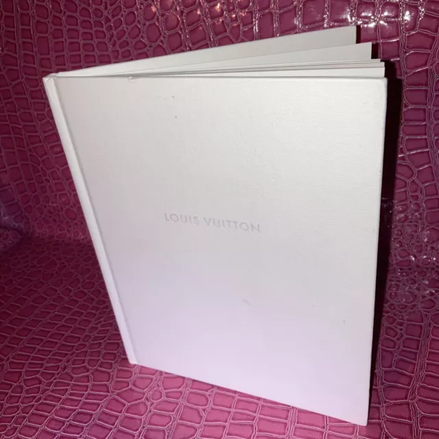 Flammarion Louis Vuitton: The Spirit of Travel - White Books, Stationery &  Pens, Decor & Accessories - FLMRN20132
