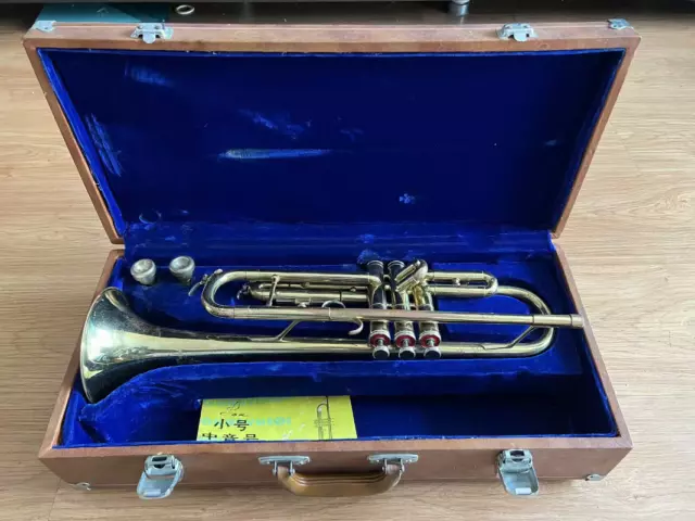 1980 Vintage Brass Trumpet Horn w/ 2 Mouthpieces & Original Carry Case USA NICE