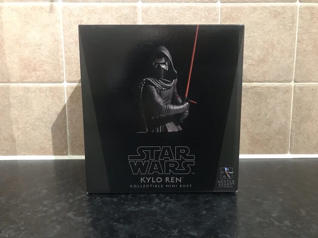 Gentle Giant Star Wars Kylo Ren Mini Bust