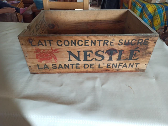 TRÈS ANCIENNE CAISSE en bois de la Biscuiterie Nantaise P.Cosse A.Lotz