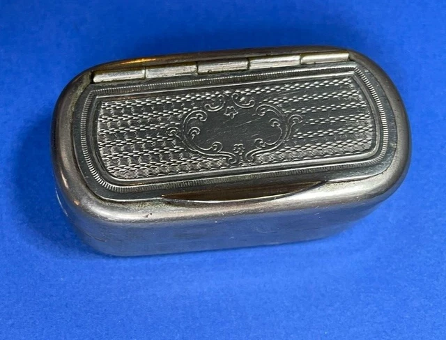 Grande Boîte à Tabac Antique - Laiton - XVIIIe Siècle