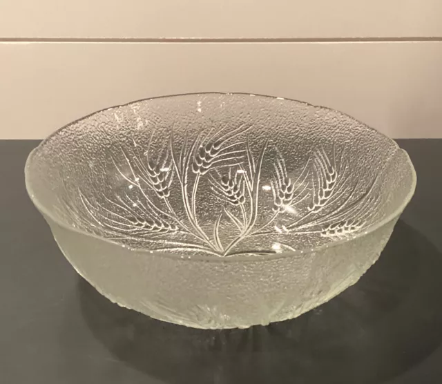 Vintage Arcoroc Country Wheat Pattern Clear Glass Large Round Salad / Fruit Bowl