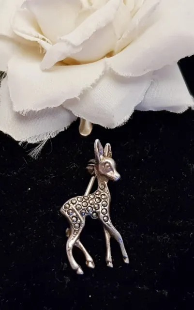 Vintage Brosche Rehkitz Bambi aus 835 Silber mit Markasiten