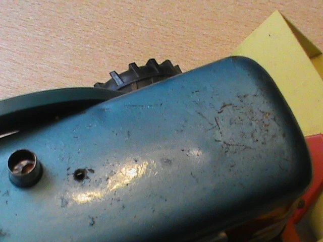 Tracteur jouet ancien tole et plastique GAMA en l'etat 10