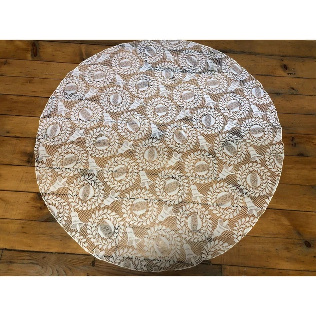 Vintage Round Lace Tablecloth Christmas 46” Diamter