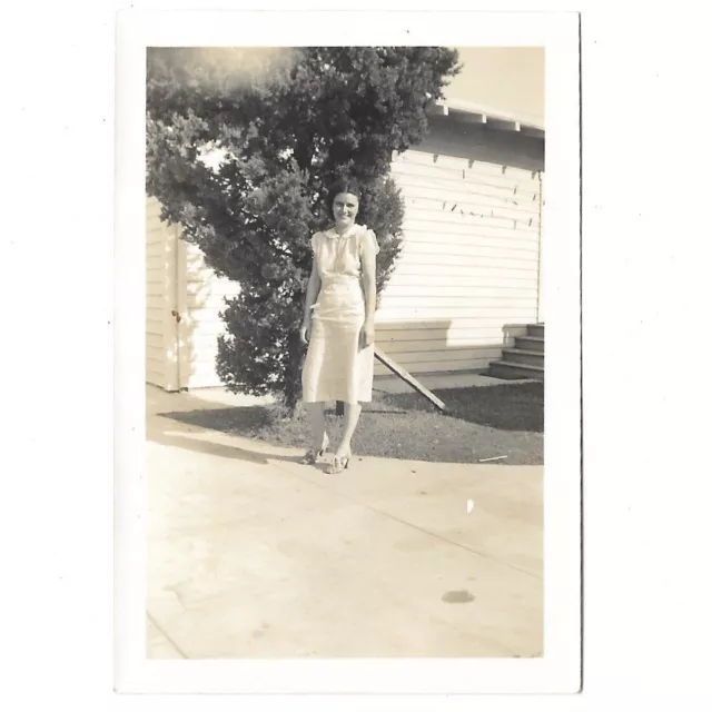 Vintage Photo Pretty Smiling Woman 1939 Heels Dressed Up House Yard Winsted CT