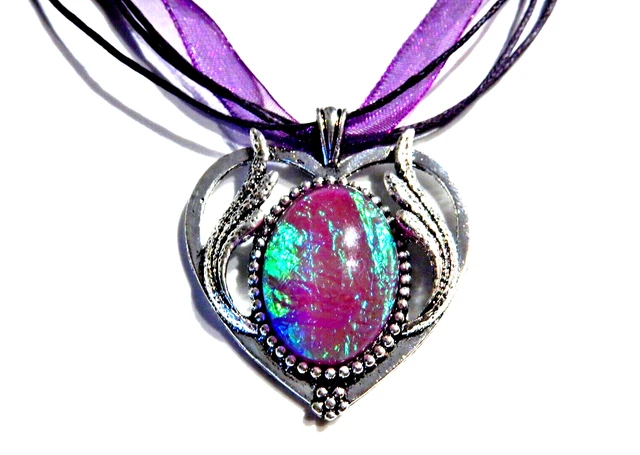 IRIDESCENT PURPLE HEART PENDANT ribbon choker necklace dragon's breath gothic W5