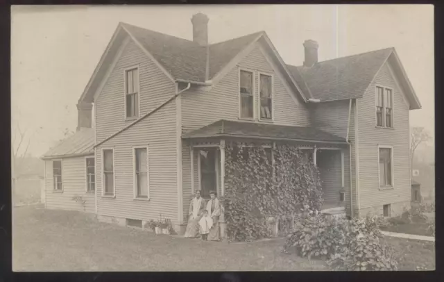 RP Postcard BARABOO WI  Rhonda Glover Large 2 Story Family House/Home 1907