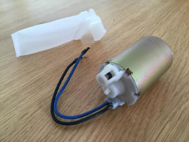 96 00 Bomba de gasolina Suzuki GSXR GSX R 600 750 SRAD fuel pump benzinpumpe