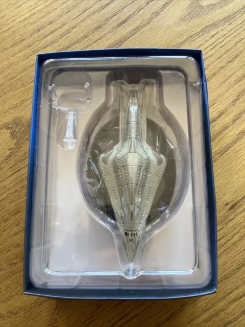 Star Trek Eaglemoss Starships #17 USS Dauntless