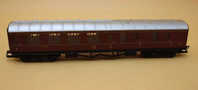 Hornby Maroon LMS Stanier Brake Third - OO Gauge