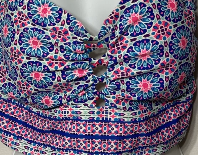 Torrid Wireless Lattice Front Bikini Top Pink & Blue Floral Size 3 (22-24) 3