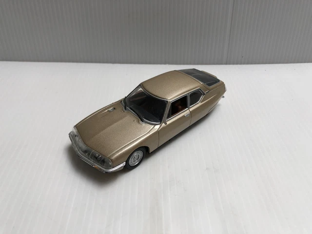 ATLAS UNIVERSAL HOBBIES NOREV Citroën SM 1970 sans boite Défauts 1/43 Voiture