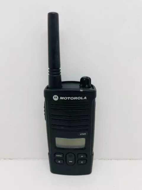 Globe Roamer Motorola XTNiD P14XTA03A1AH 446MHz 8 Channel UHF Radio Suits PMR446