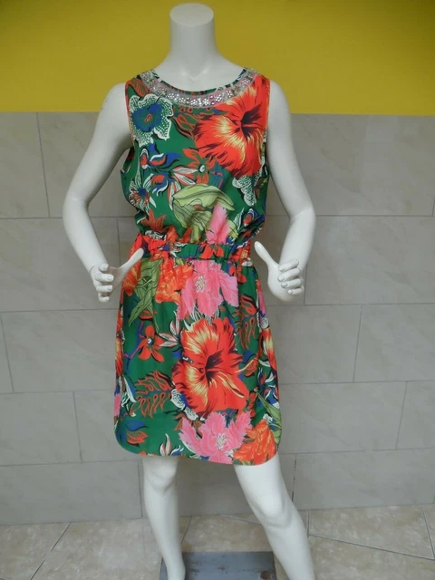 m Gg++: Une Jolie Robe Fleurie