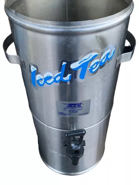 Curtis TC-3H-RC Round Stainless Steel 3.5 Gallon Iced Tea Dispenser