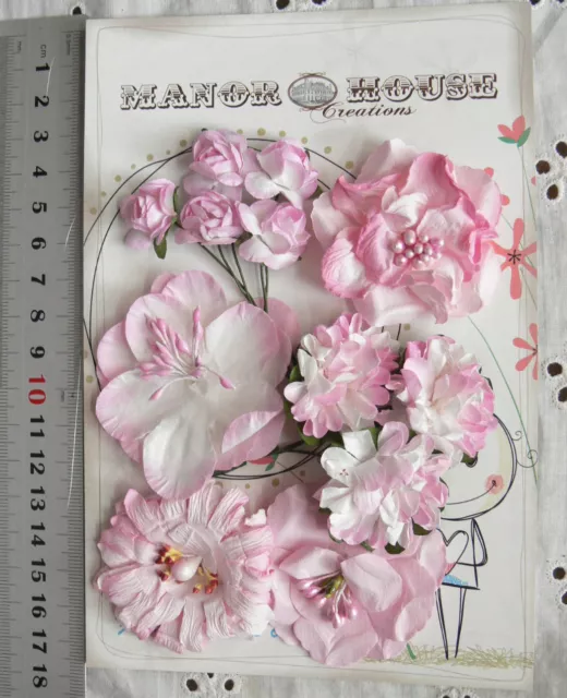 SOFT PINK & WHITE - 12 Flowers 3 Tones 6 Styles = PAPER  Flowers 20-55mm HH3