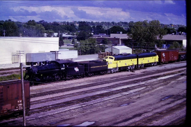 Kodachrome Duplicate 35MM Slide Chicago & North Western F-7A - Item #CC2744
