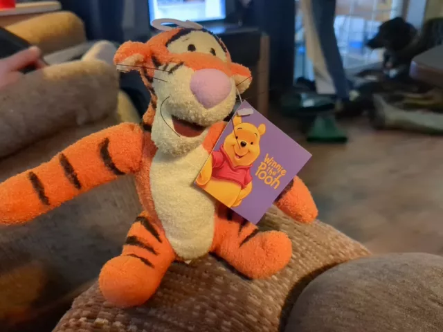 Applause Tigger Disney Winnie the Pooh Stuffed Animal Plush 7 inch, Original Tag