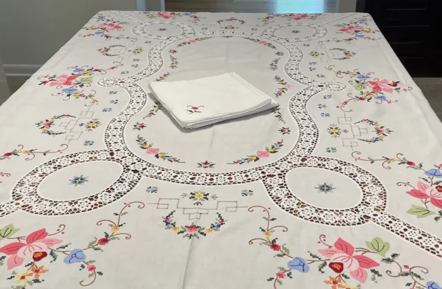Tablecloth & Napkin Set, Cross Stitch, Floral Appliqué, Crocheted Inserts 64x82